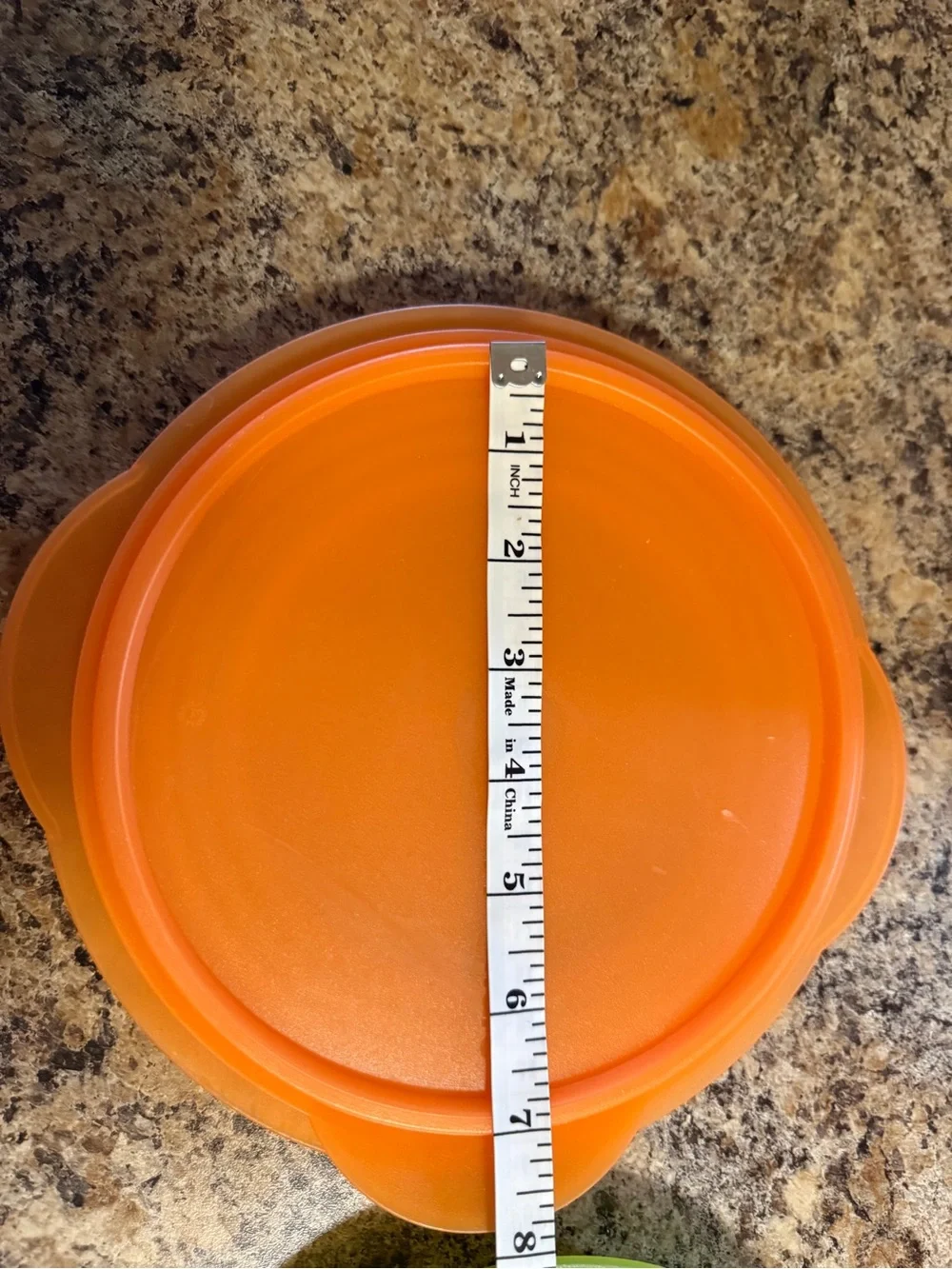 Tupperware Green Orange Collapsible Food Bowls with Lids